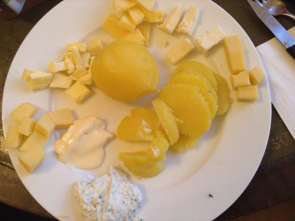 Pellkartoffeln mit köstlichem Käse und Quark